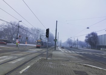欢快的走进世界，管它什么暴风雨。
